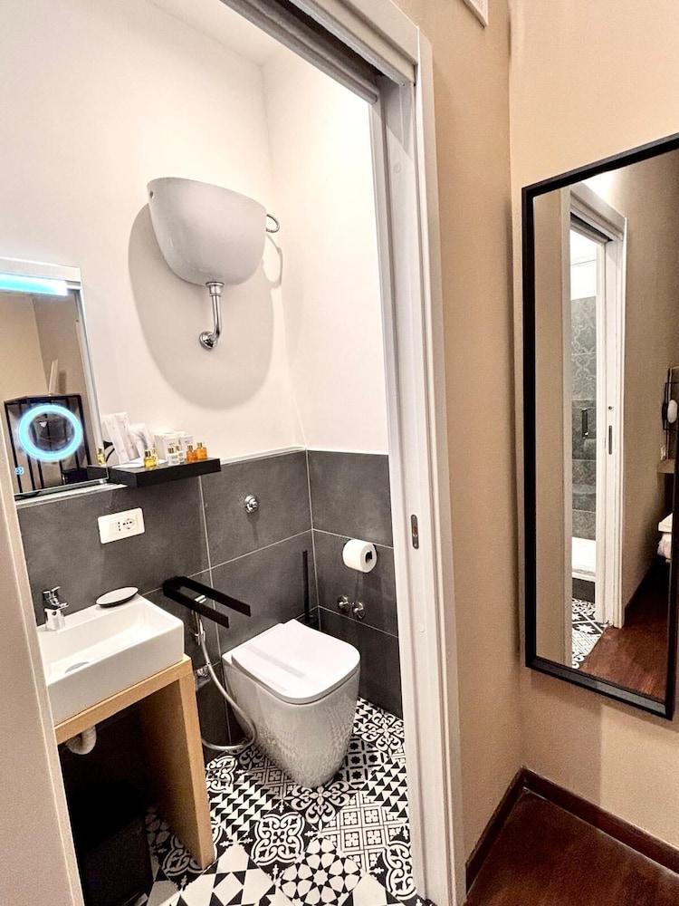 Le vie di San Pietro guest house