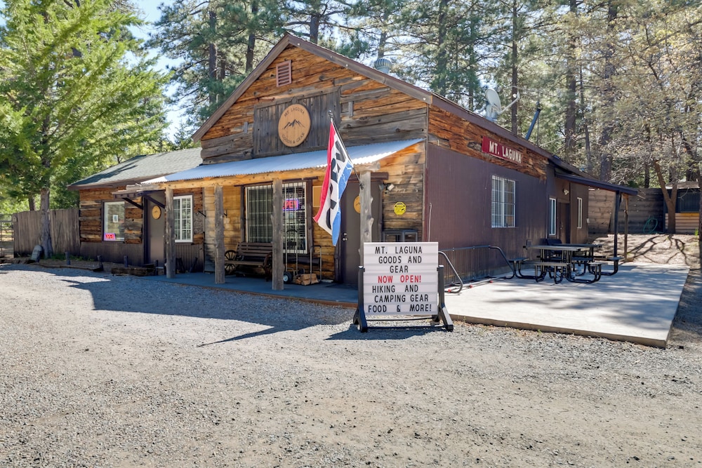 Hike, Bike & Explore: Woodsy Retreat in Mt Laguna!