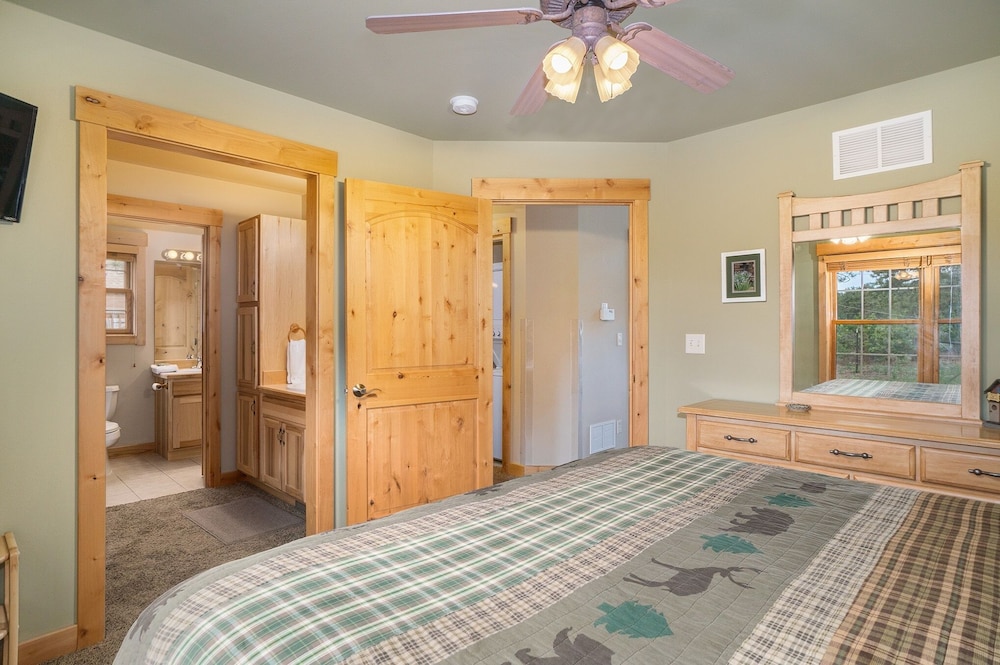 Solitude Condos - Estes Park CO