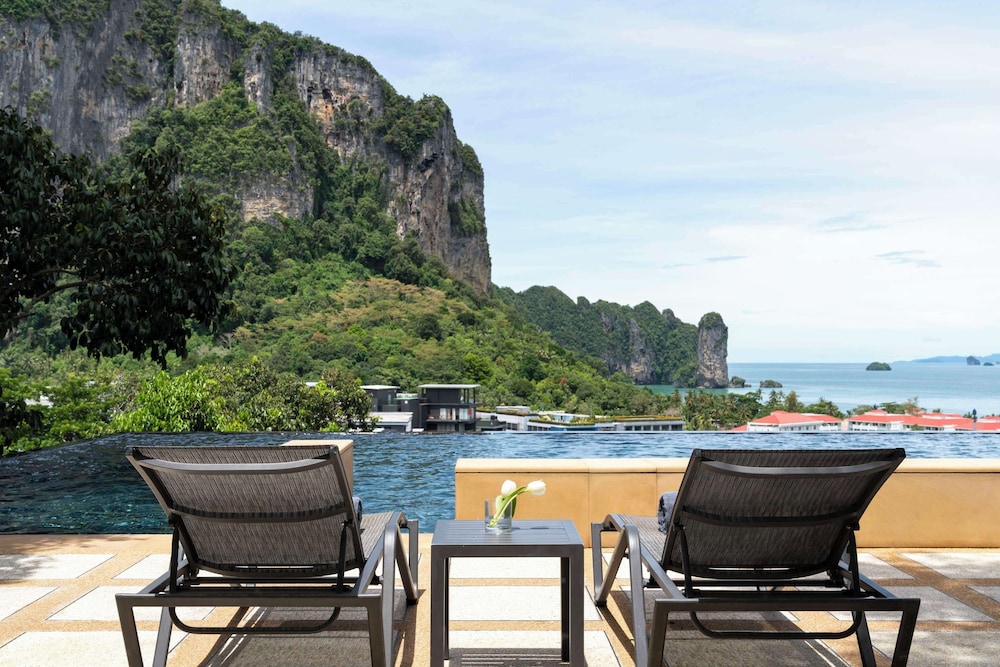 Photo 32