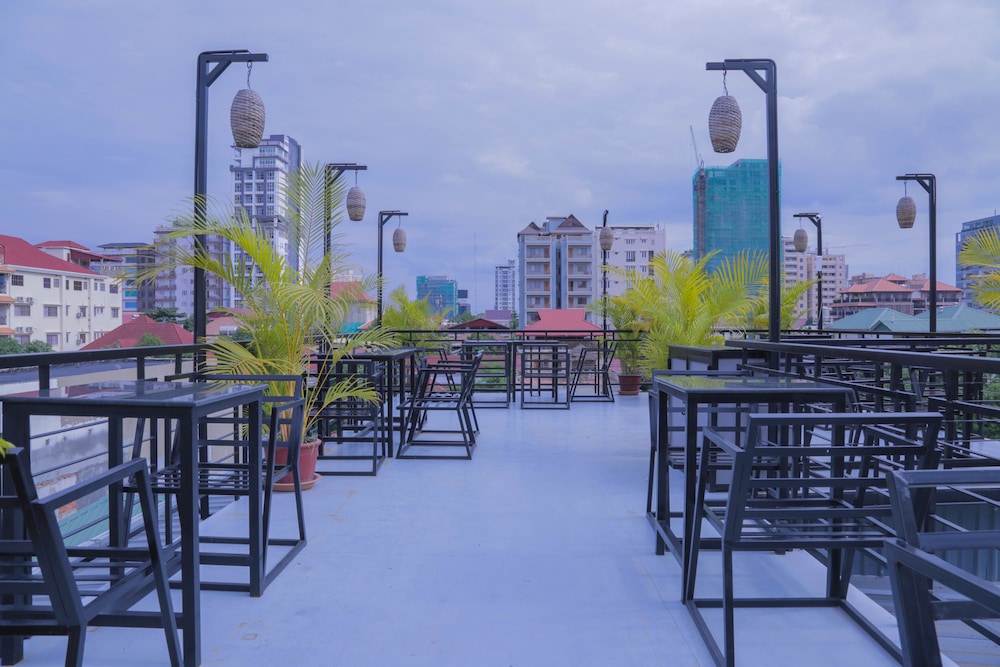 Feliz Hostel Cafe & Bar
