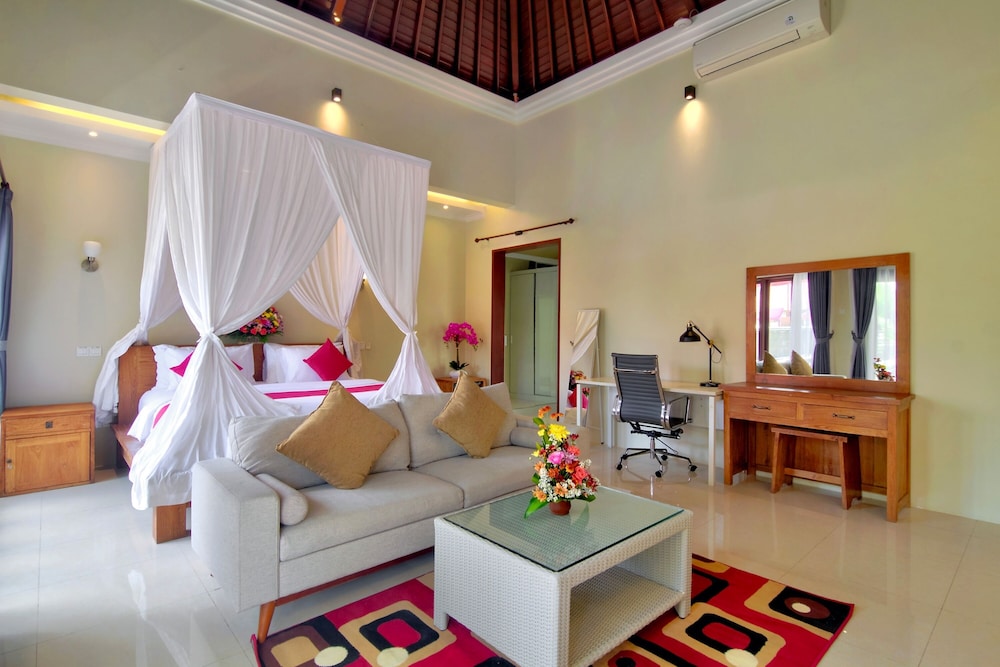Sari Sasih Hillside By Reccoma