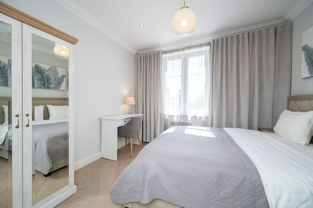 Toompea Castle 2 BR Old Town Apartment