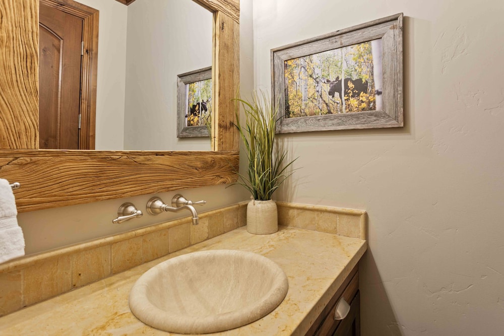 407 - Four Bedroom Silver Strike 4 Condo