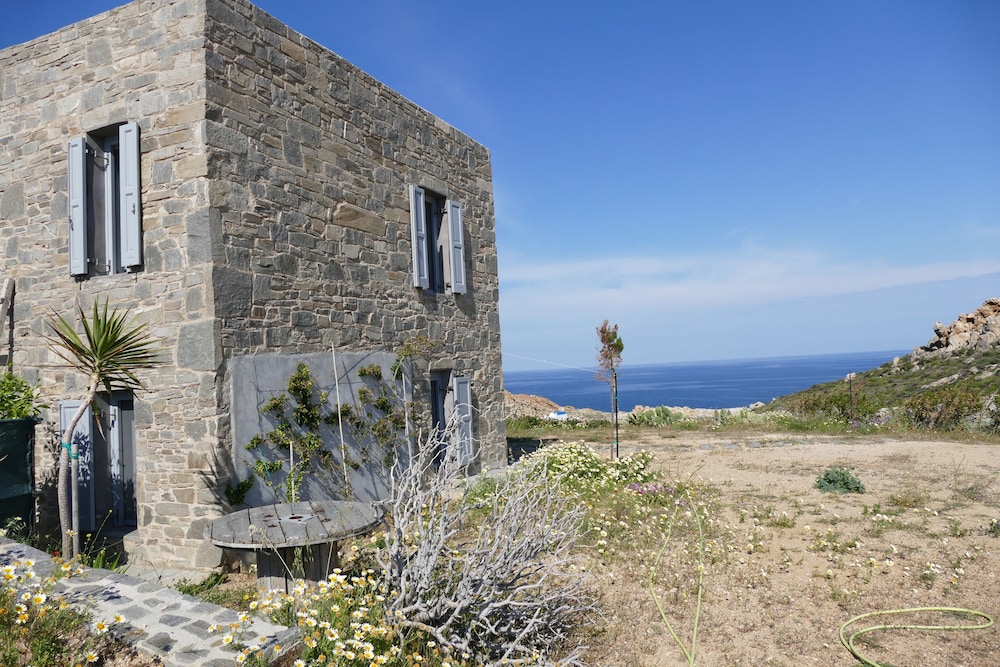 Serifos Houses Aghios Sostis