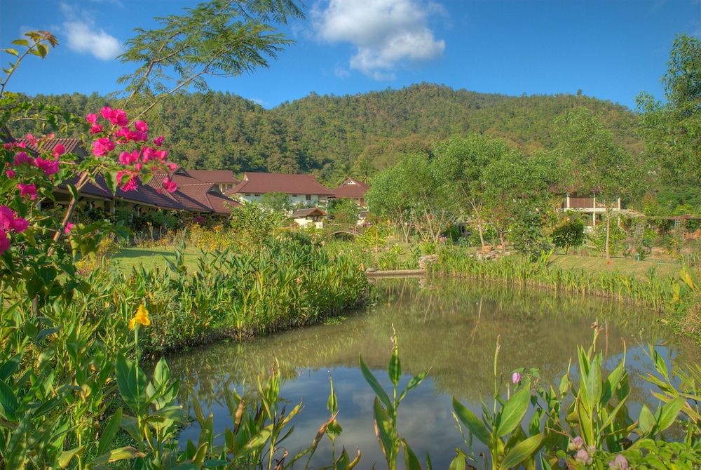 Maekok River Village Resort