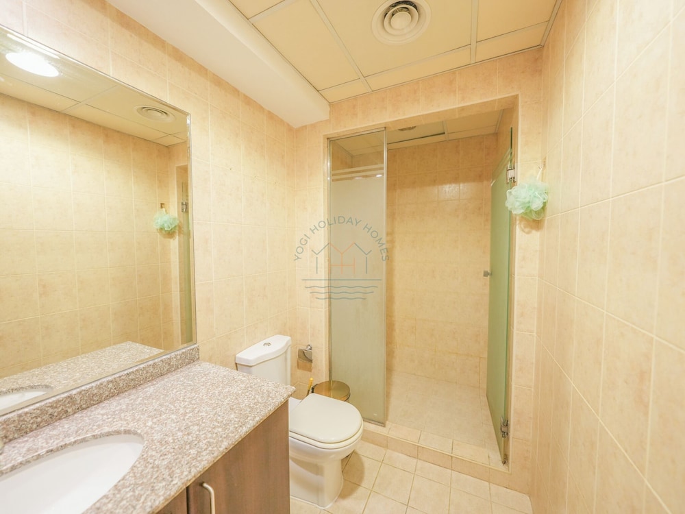 Luxury 2-Bedroom Stay in the Heart of Churchill