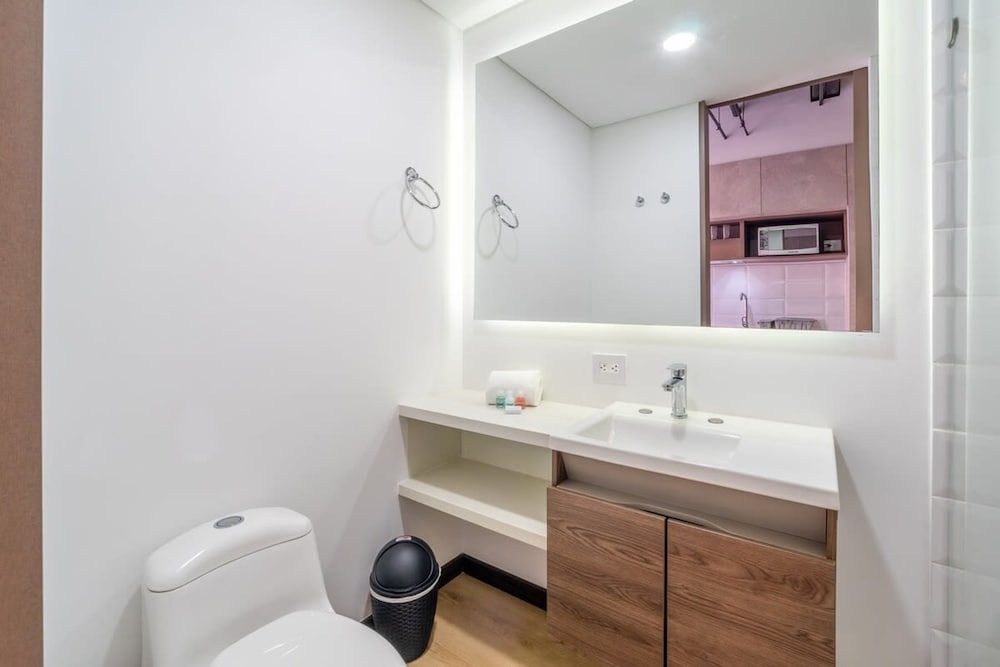 w Stylish 2BR in Parque Virrey