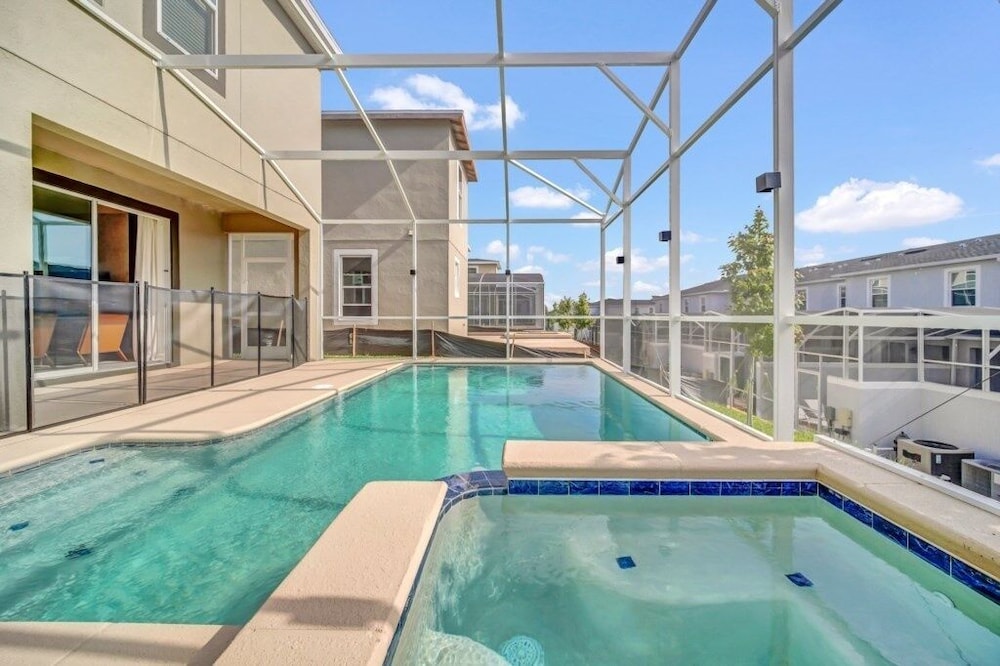 Amazing 6 Bedroom Villa 1117 Kingsbarn 6 Villa view 5