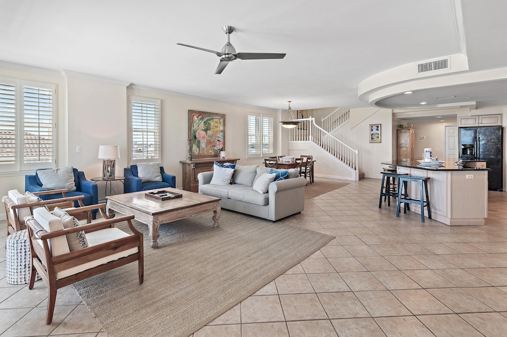 Inn at Crystal Beach 611