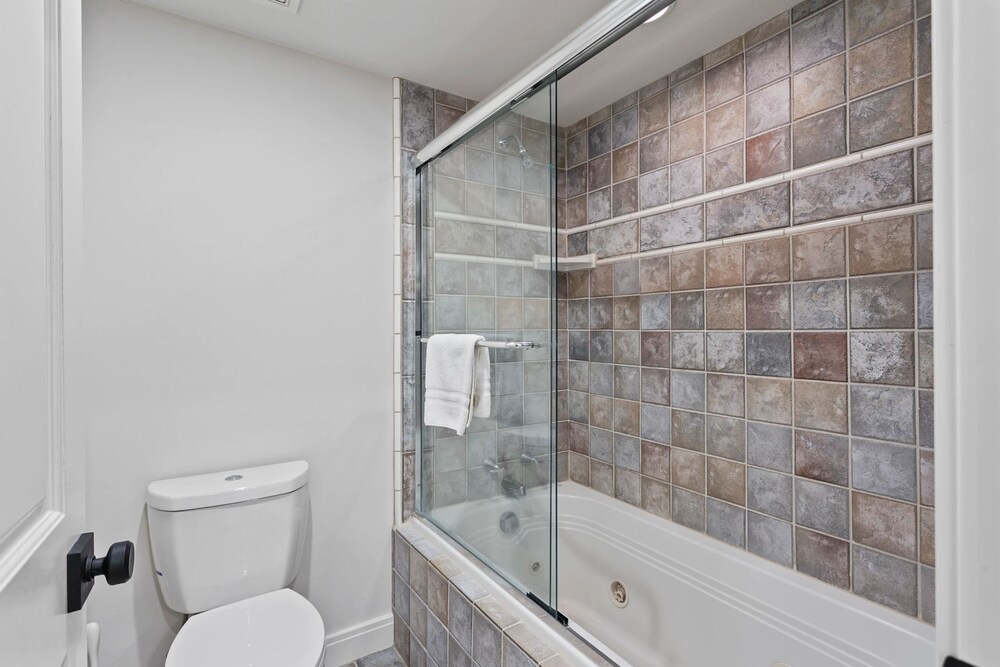 Trail's End Lodge at Deer Valley Resort - Two Bedroom Residence with Den and Spa #103 2 Condo