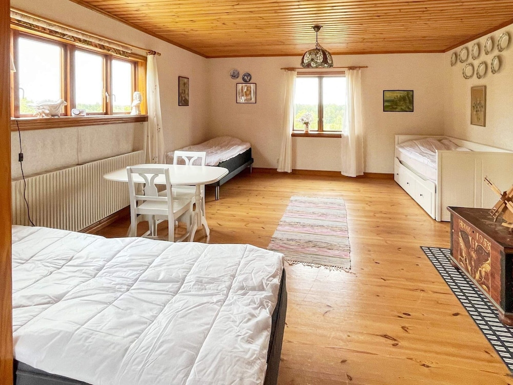 Holiday Home for 8 Guests in Sverige view 4