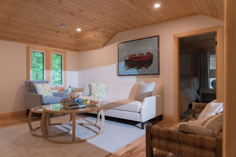 Haliburton Post House