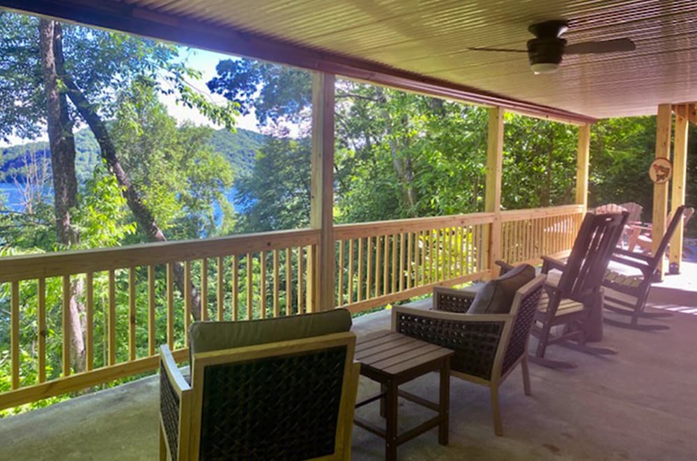 stayNantahala - Smoky Mountain Cabins