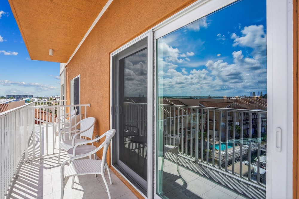 Madeira Bay Resort I 1505