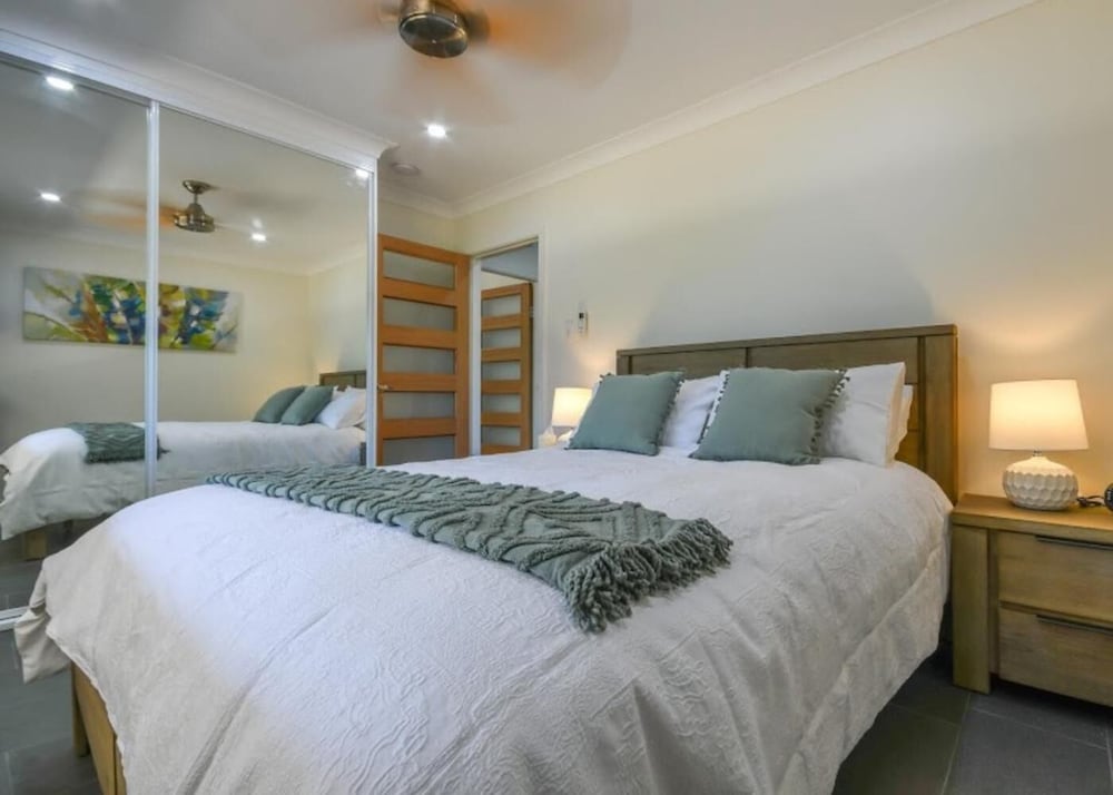 Yungaburra  Lodge view 4