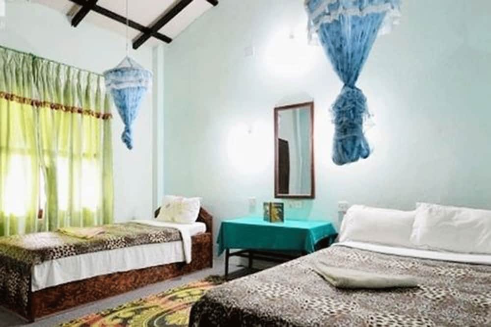 Chitwan Gaida Lodge