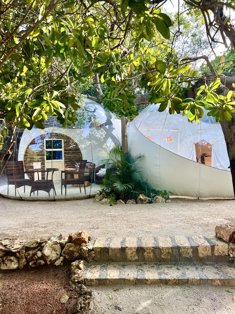 Rock and Sea Resort