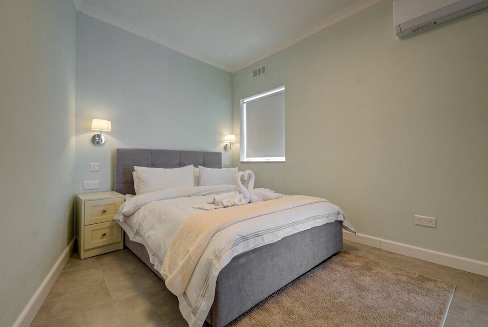 Stylish Gozo Penthouse Spacious and Quiet Terrace