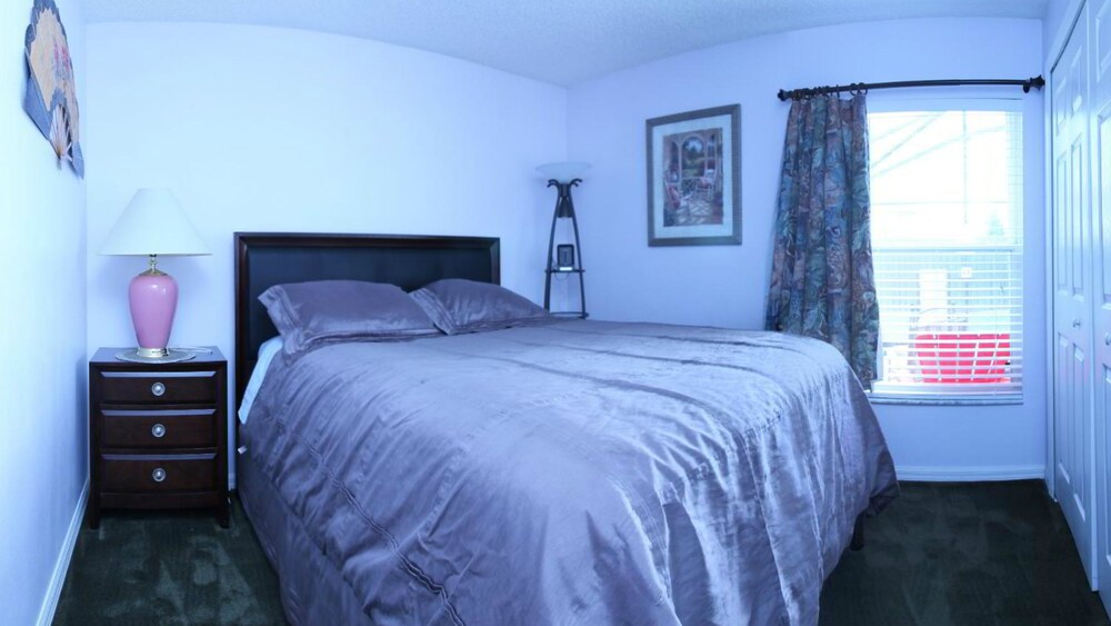 929 - Pool Home, Lake Berkley Resort - Image 3