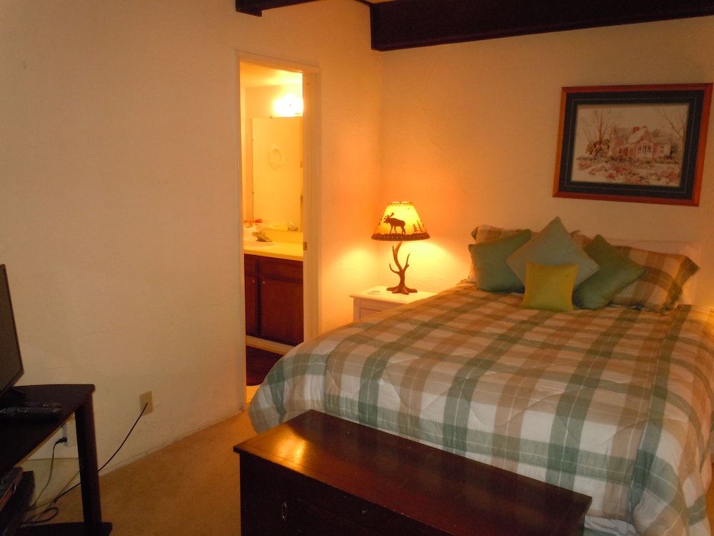 Snow Summit Townhouse Rentals & Sales