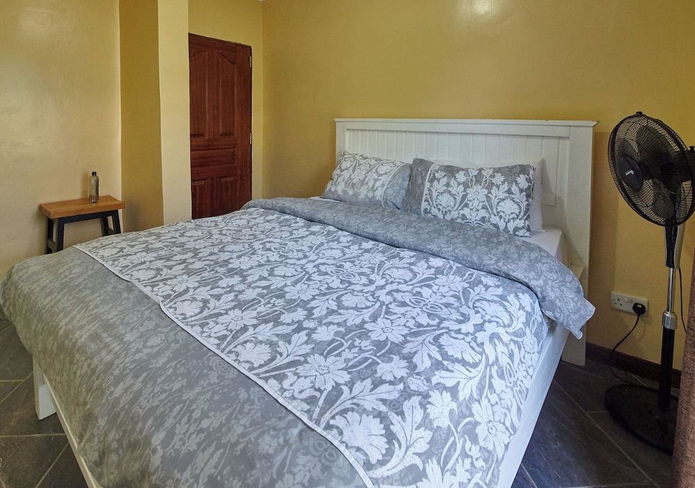 JKIA Boutique Inn