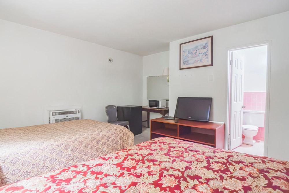 Hotel O Heart of Dixie Dadeville AL HWY 280