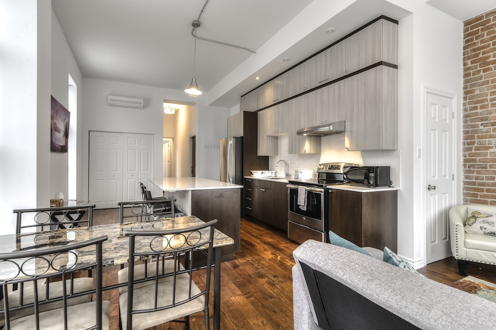 St Laurent Apartments