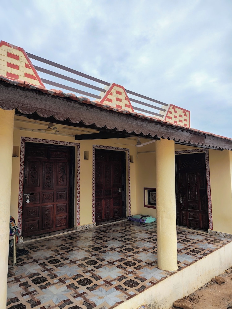 Kutchi Niwas Homestay Dholavira