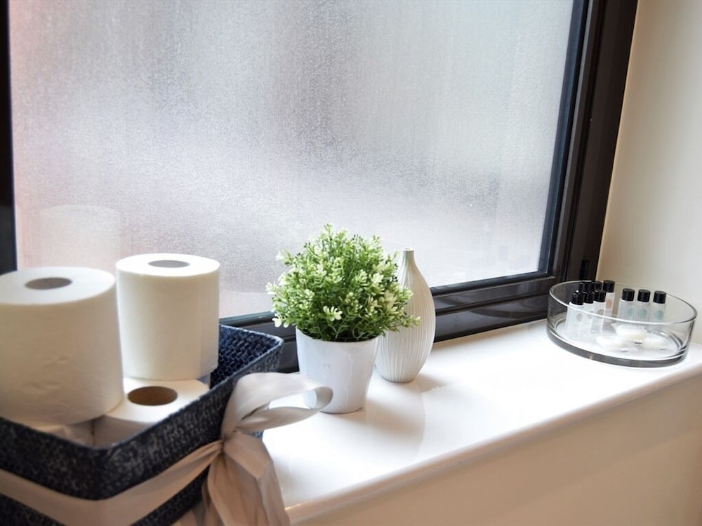 Morland House Apartments