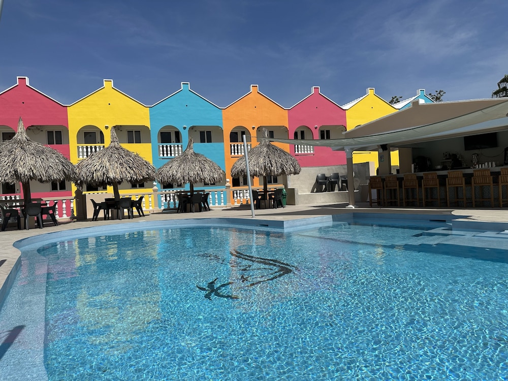 MERAKII SEAVIEW ESCAPE CURACAO
