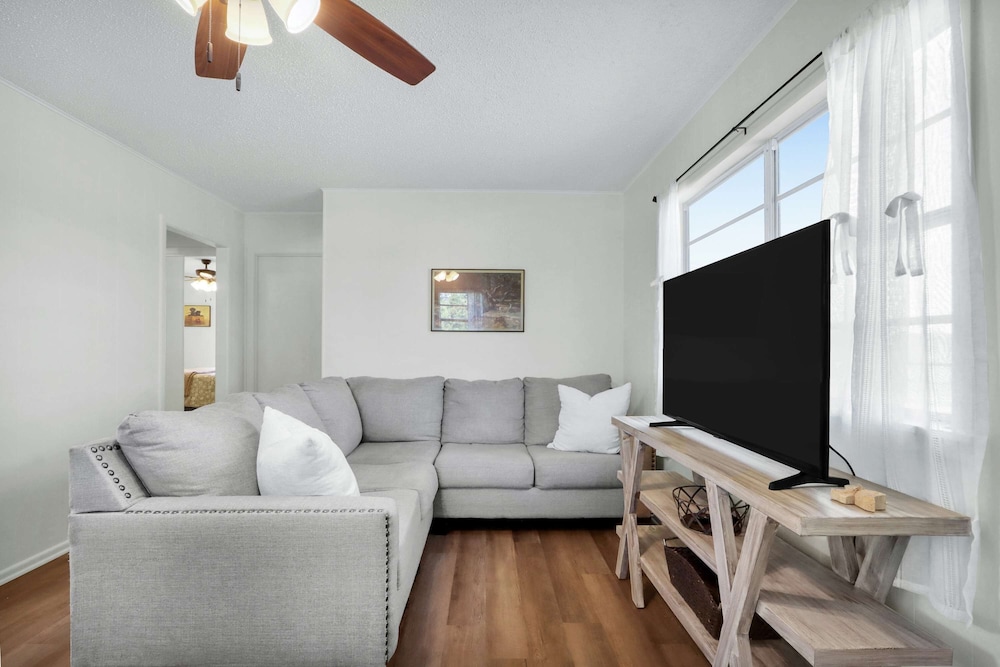 Guadalupe Bend Hideaway For 5