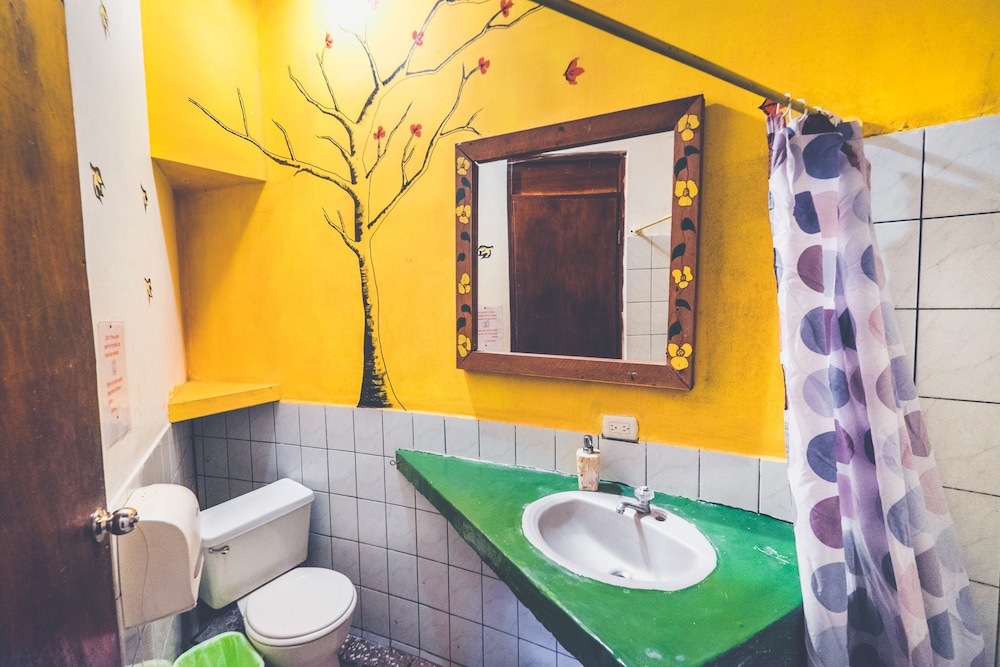 Pura Vida Hostel