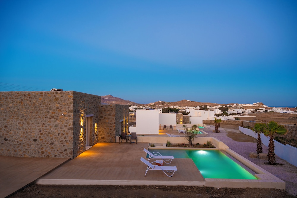 Adyton Luxury Suites & Pools Mykonos view 5