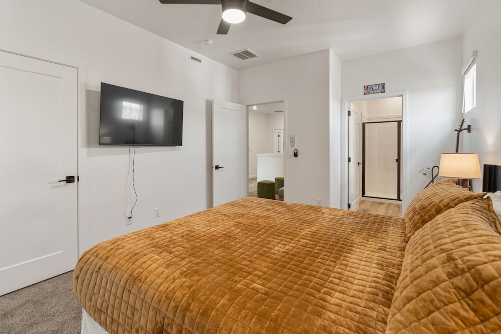 Long Drive 4 Bedroom Townhouse