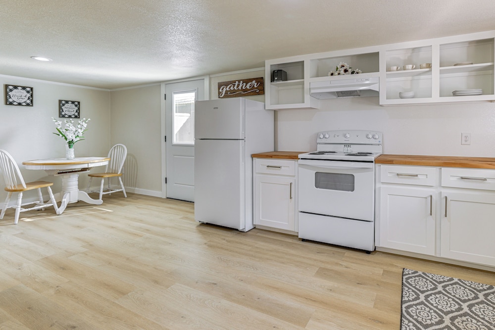 'crosby Huffman Hideaway' Serene Escape w/ Yard