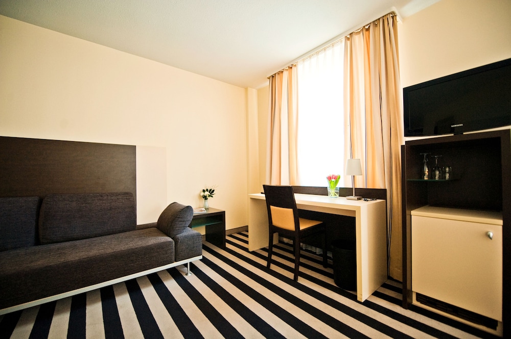 Frankfurt Vacations - Bristol Hotel Frankfurt - Property Image 43