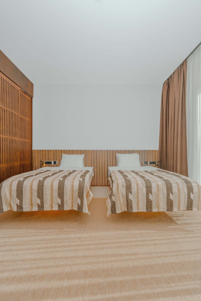 Silence Villas