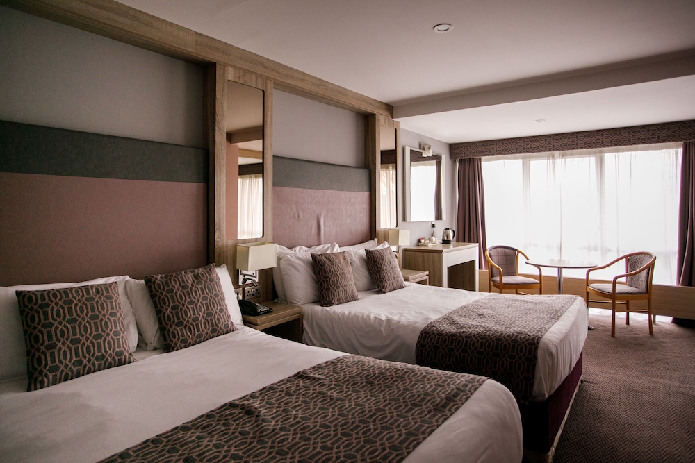 Letterkenny Vacations - Mount Errigal Hotel Conference  Leisure Centre - Property Image 22