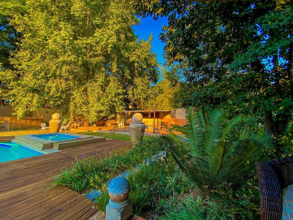 Afropolitan Guest Lodge