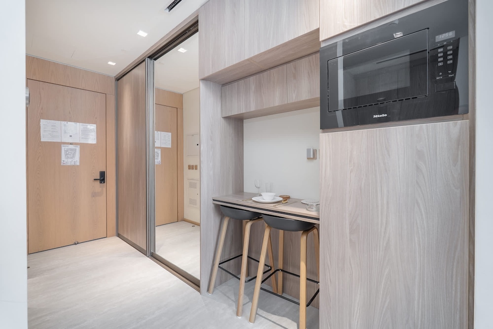 A Premium and Modern Studio in The Autograph JVC