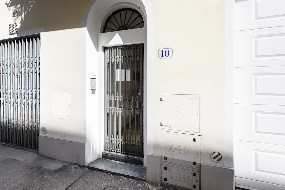 Dolcevita Suite by Mmega