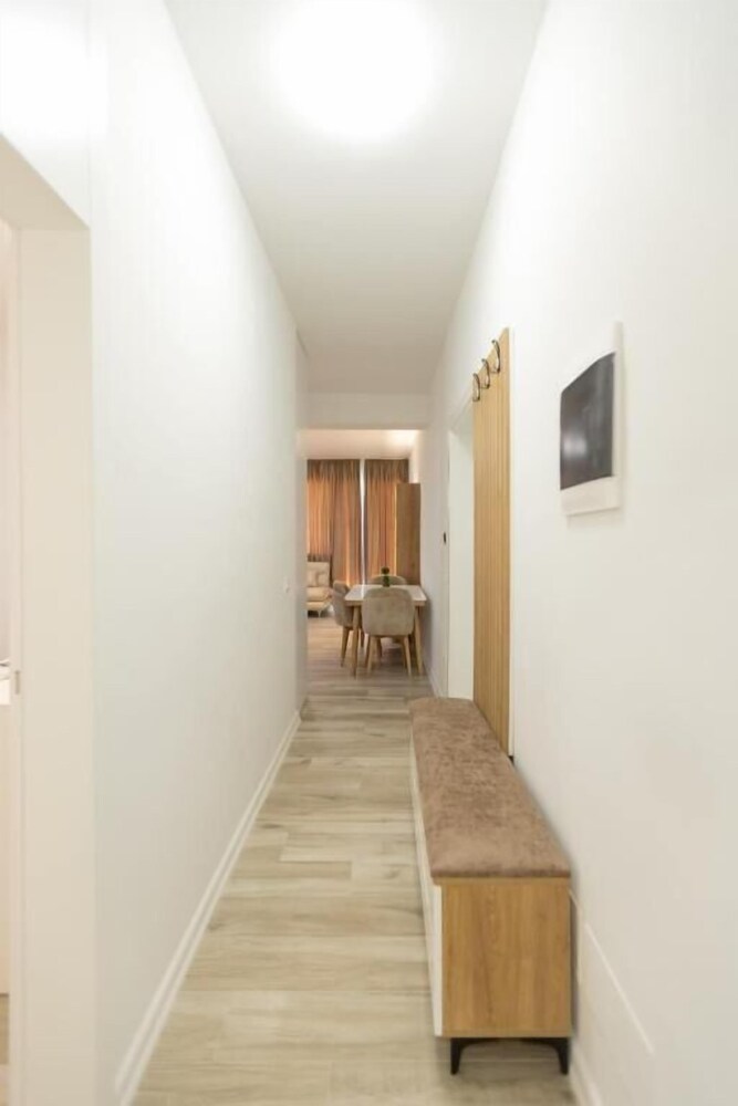 Zani's Villa