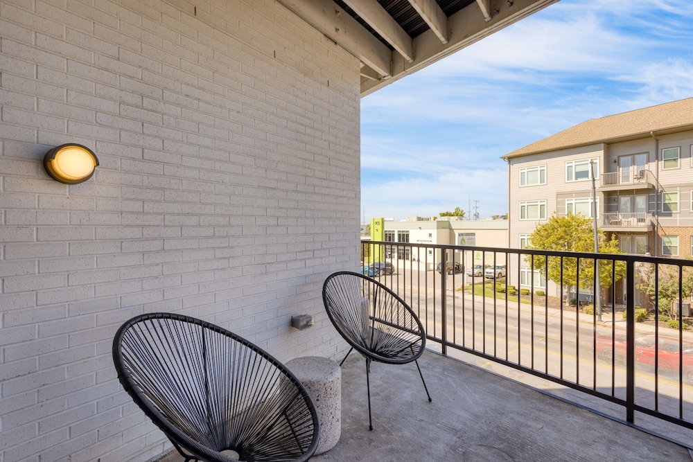 The Carter 501 by Avantstay Mins to Downtown