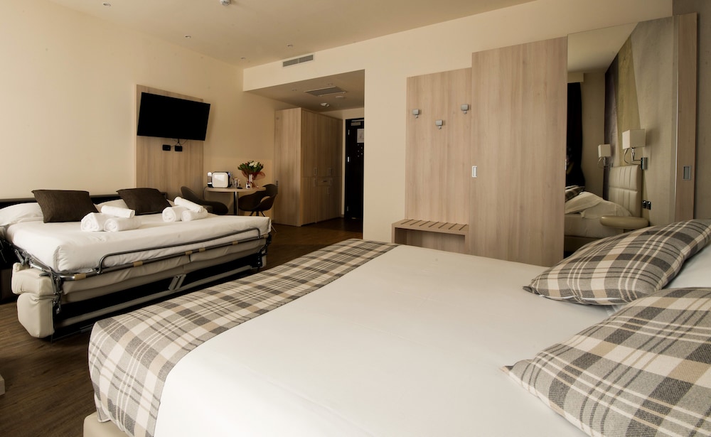 Duomo Hotel & Apartments