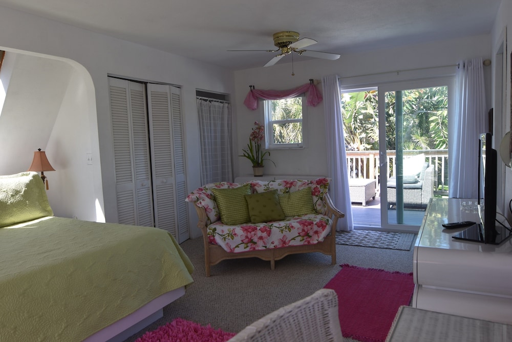 Pass-a-Grille Beach Historic Spanish Triplex