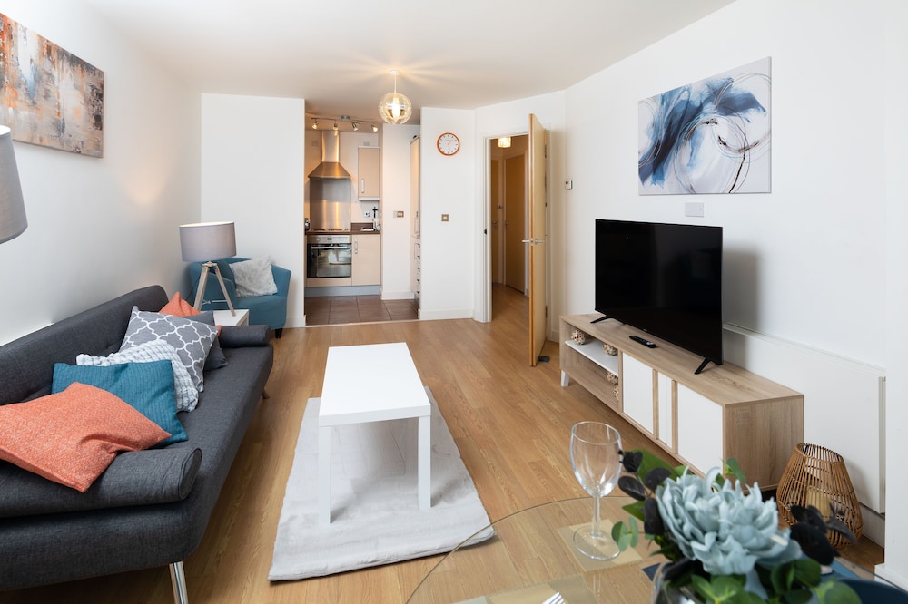 Brightleap Apartments - The Hub