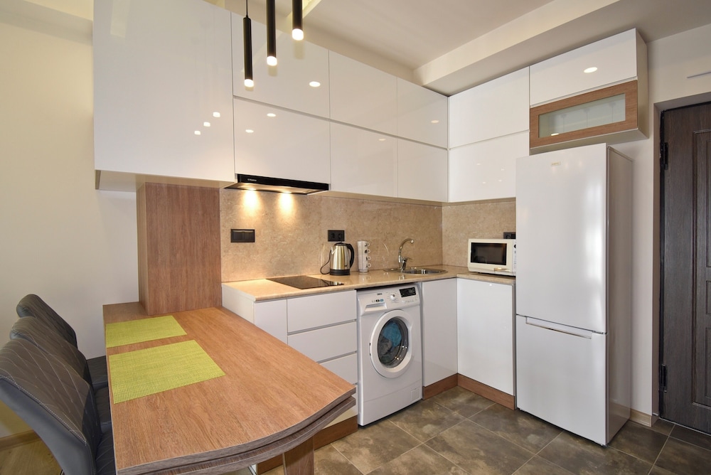 Aparthotel by Luxe Group KO16