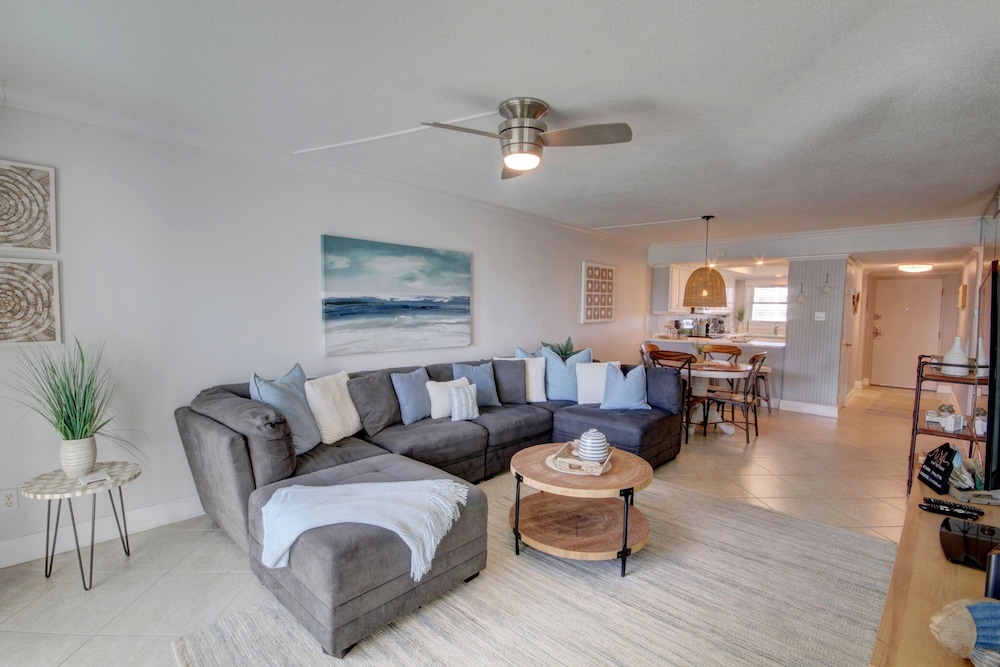 147 El Matador 2 Bedroom Home