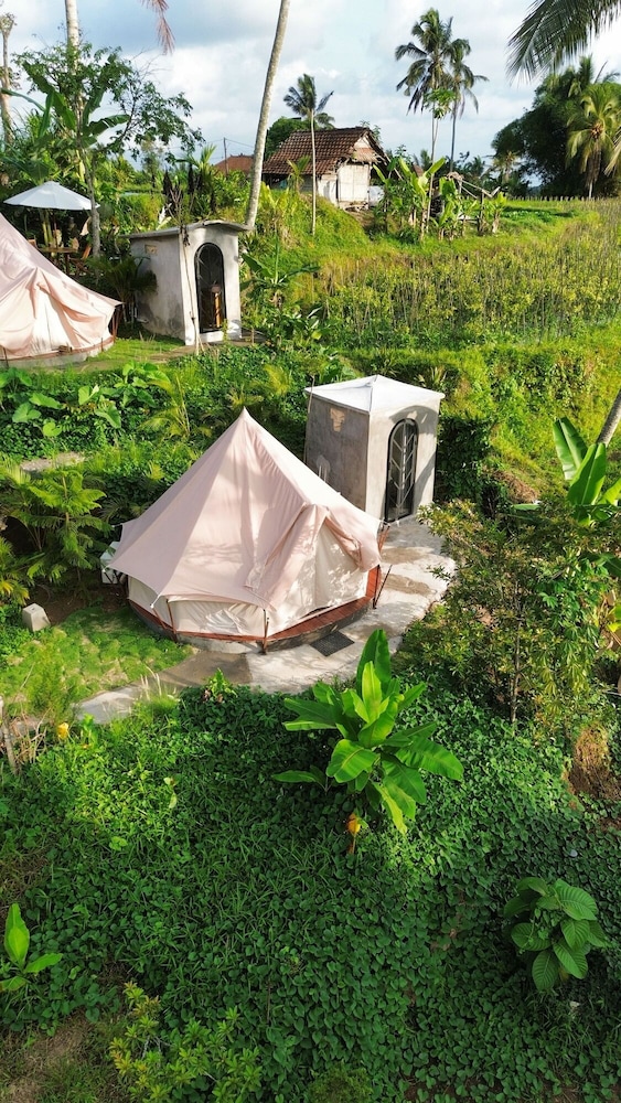 Kamanicamp